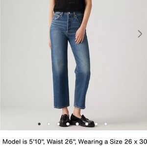 Levi’s ribcage straight size 28